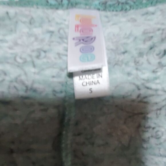 LuLaRoe Green & Blue Floral Short Sleeve Tee (S) - Picture 5 of 5